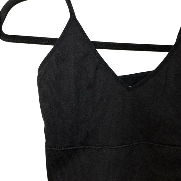 No Boundaries Black V-Neck Top - Picture 3 of 3